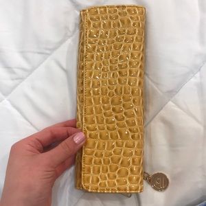 A never worn Ombré wallet clutch!